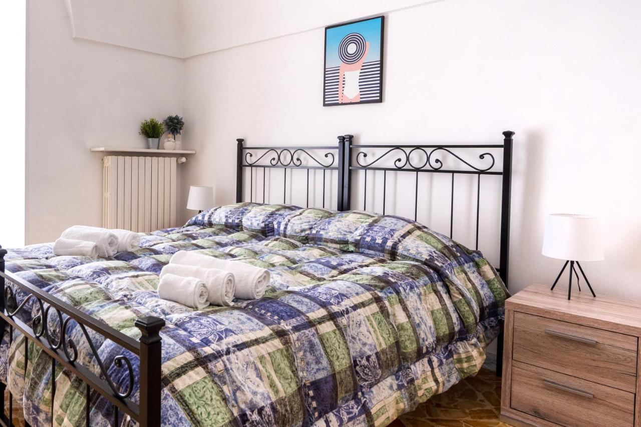 Vico II Terrace Apartment A Step From Piazza Roma Martina Franca Exterior foto