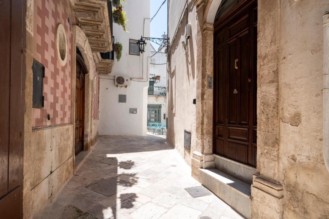 Vico II Terrace Apartment A Step From Piazza Roma Martina Franca Exterior foto