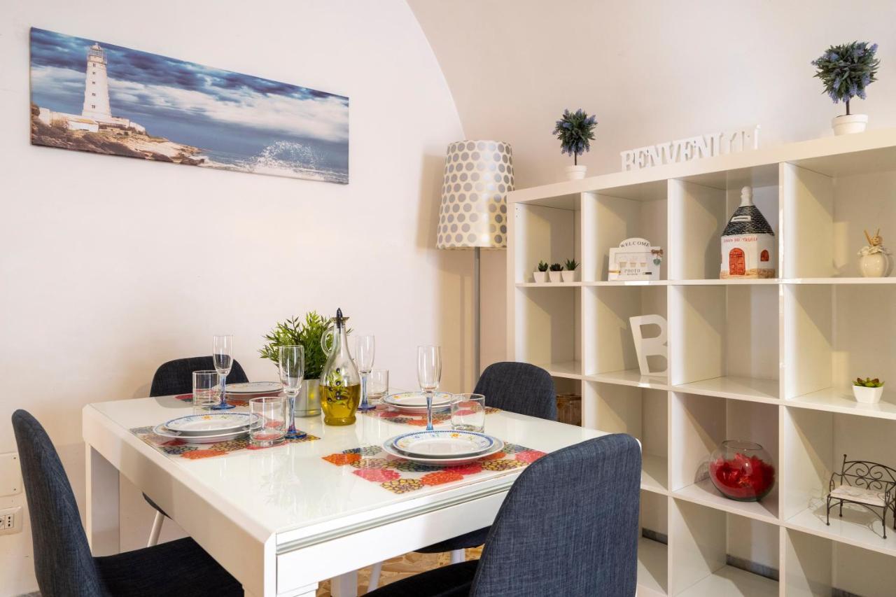 Vico II Terrace Apartment A Step From Piazza Roma Martina Franca Exterior foto